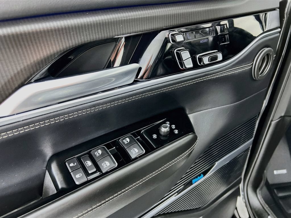 2023 Jeep Grand Wagoneer L Series II Obsidian