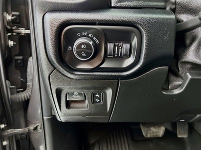 2021 RAM 1500 Laramie Crew Cab 4x4 5'7" Box