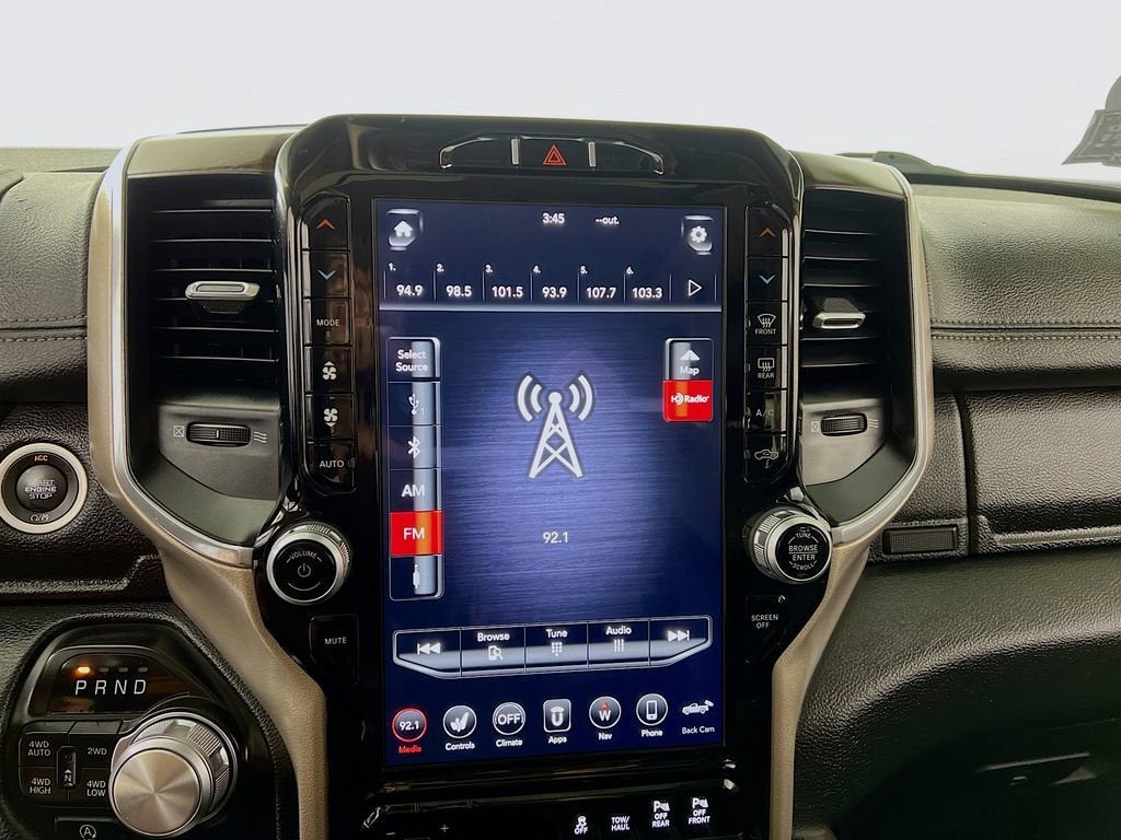 2021 RAM 1500 Laramie Crew Cab 4x4 5'7" Box