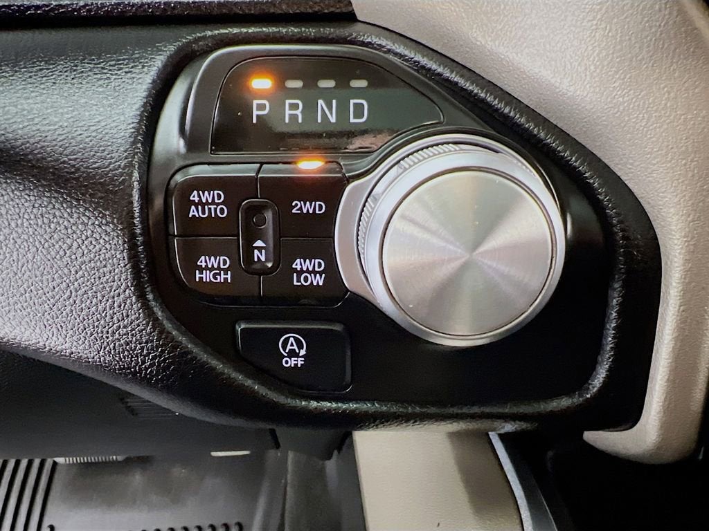 2021 RAM 1500 Laramie Crew Cab 4x4 5'7" Box