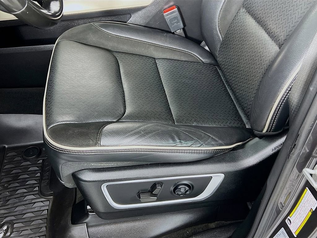 2021 RAM 1500 Laramie Crew Cab 4x4 5'7" Box