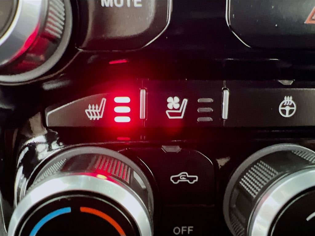 2024 RAM 1500 Laramie Crew Cab 4x4 5'7" Box