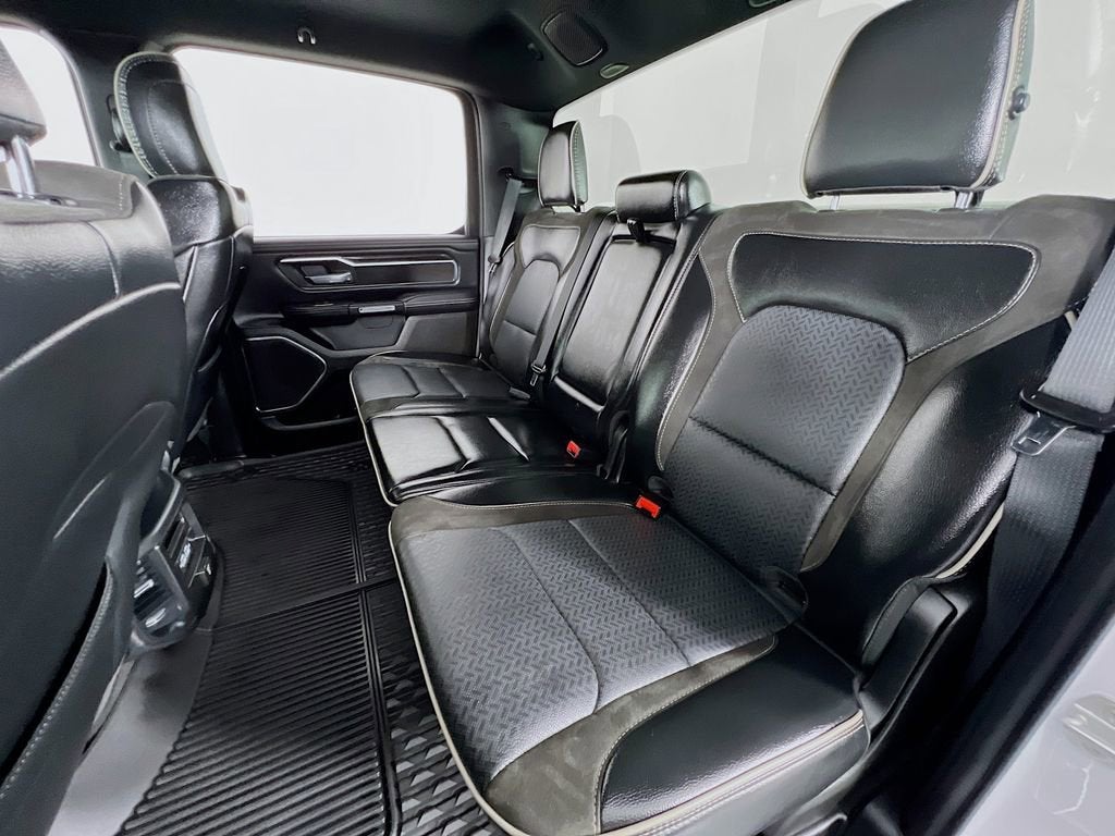 2024 RAM 1500 Laramie Crew Cab 4x4 5'7" Box