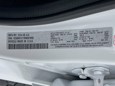 2024 RAM 1500 Laramie Crew Cab 4x4 5'7" Box