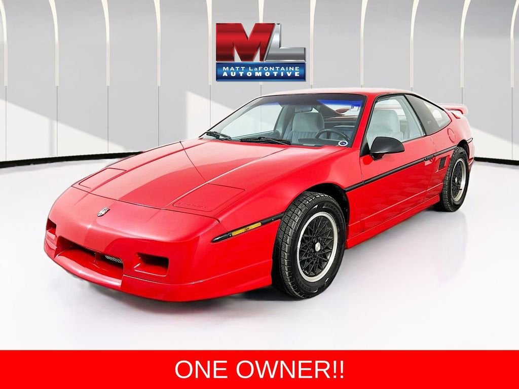 1988 Pontiac Fiero's photo