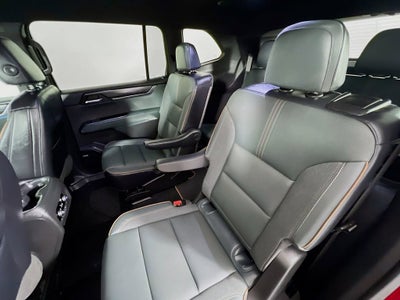 2024 GMC Acadia AT4