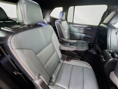 2024 GMC Acadia AT4