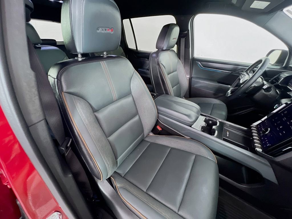 2024 GMC Acadia AT4