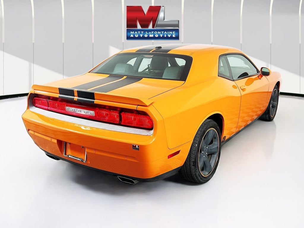 2014 Dodge Challenger SXT Plus