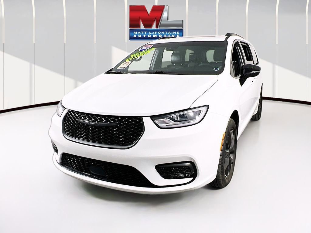 2023 Chrysler Pacifica Limited AWD