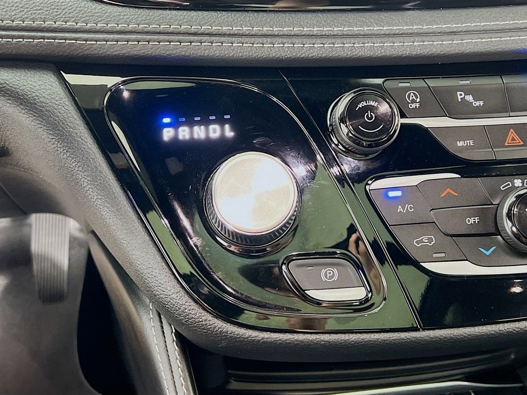 2023 Chrysler Pacifica Limited AWD