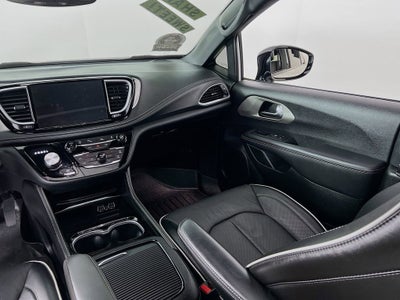 2023 Chrysler Pacifica Limited AWD