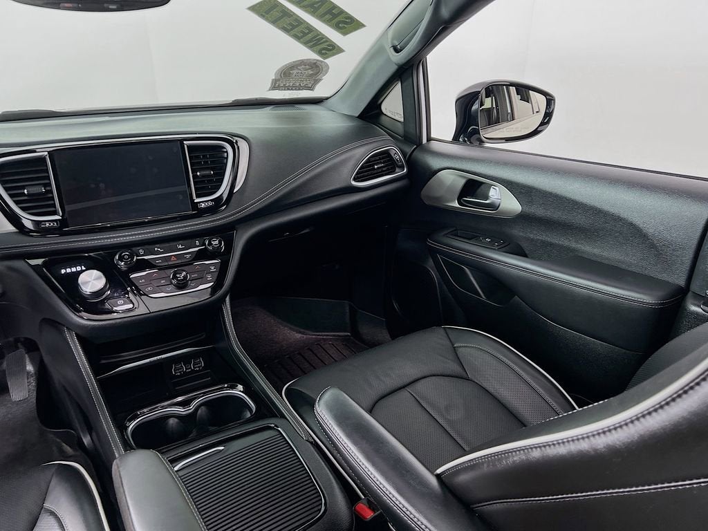 2023 Chrysler Pacifica Limited AWD