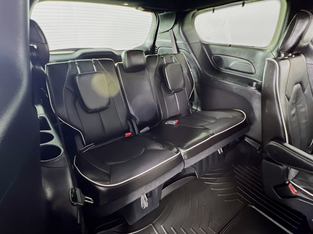 2023 Chrysler Pacifica Limited AWD