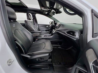 2023 Chrysler Pacifica Limited AWD