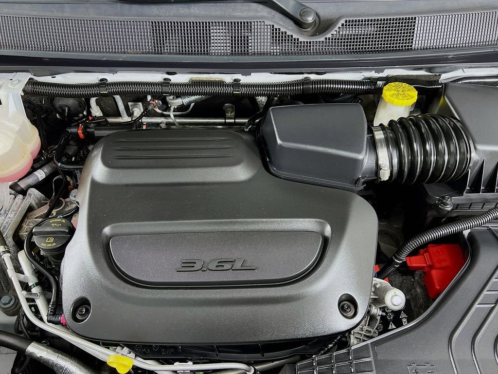 2023 Chrysler Pacifica Limited AWD