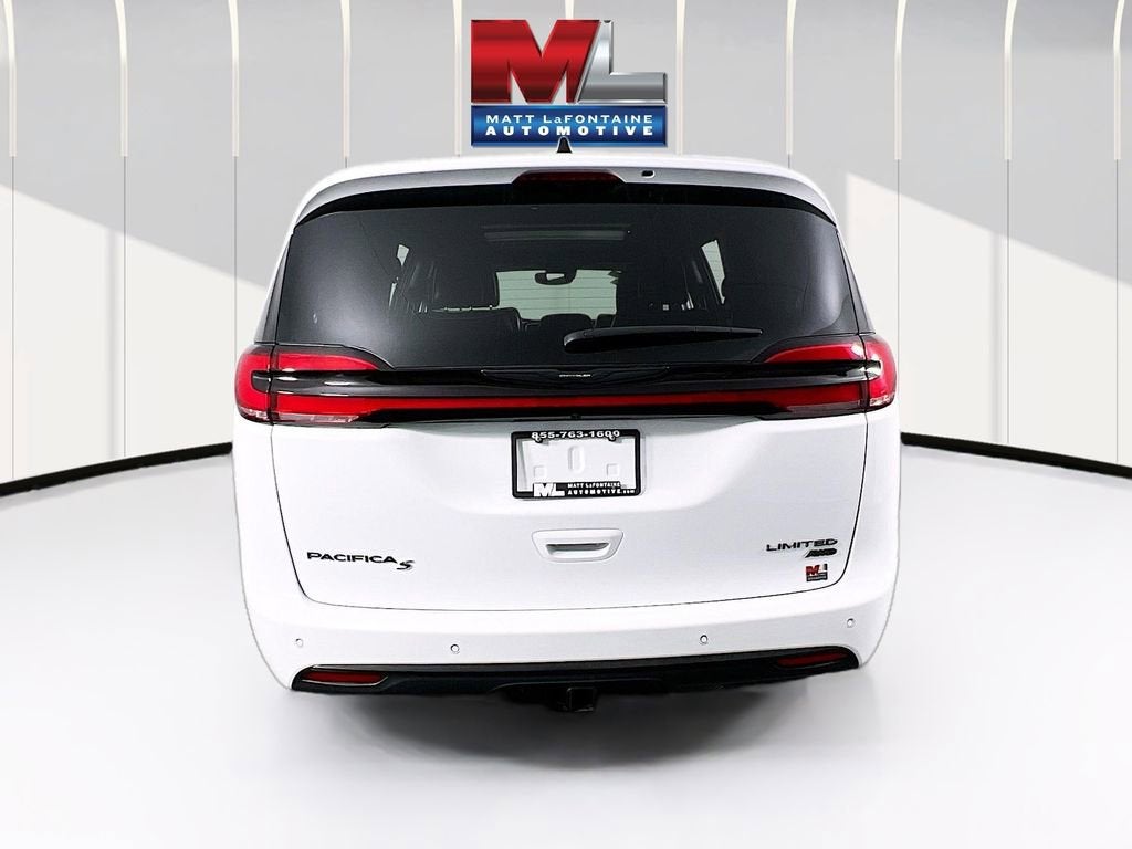 2023 Chrysler Pacifica Limited AWD