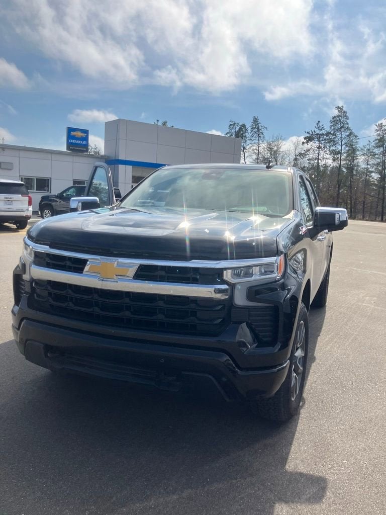 2025 Chevrolet Silverado 1500 LT