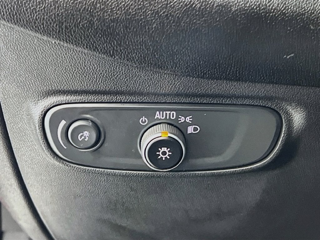 2024 Chevrolet Equinox LT - Photo 10